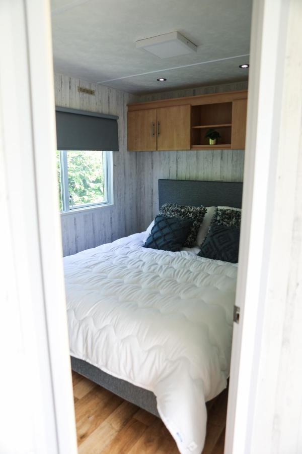 Chalet Op 5* Camping De Paardekreek Kortgene Esterno foto